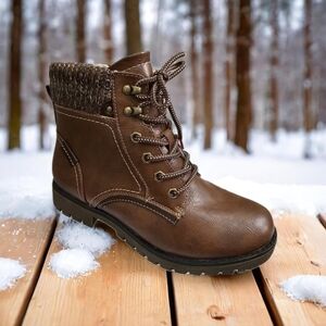 Boho ankle boots brown cognac faux leather lace up size 8.5 NIB